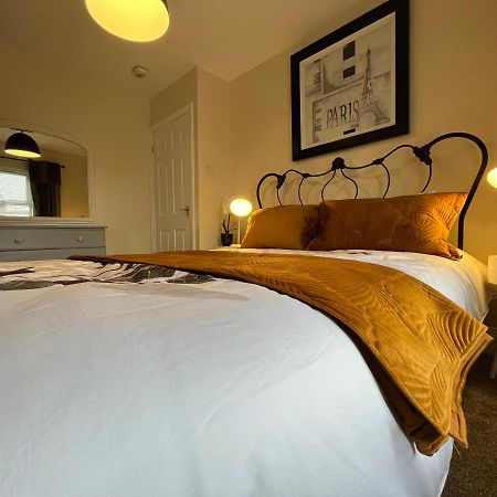 York Centre 2 Bedroom Renovated Flat, 8 Escrick Street מראה חיצוני תמונה