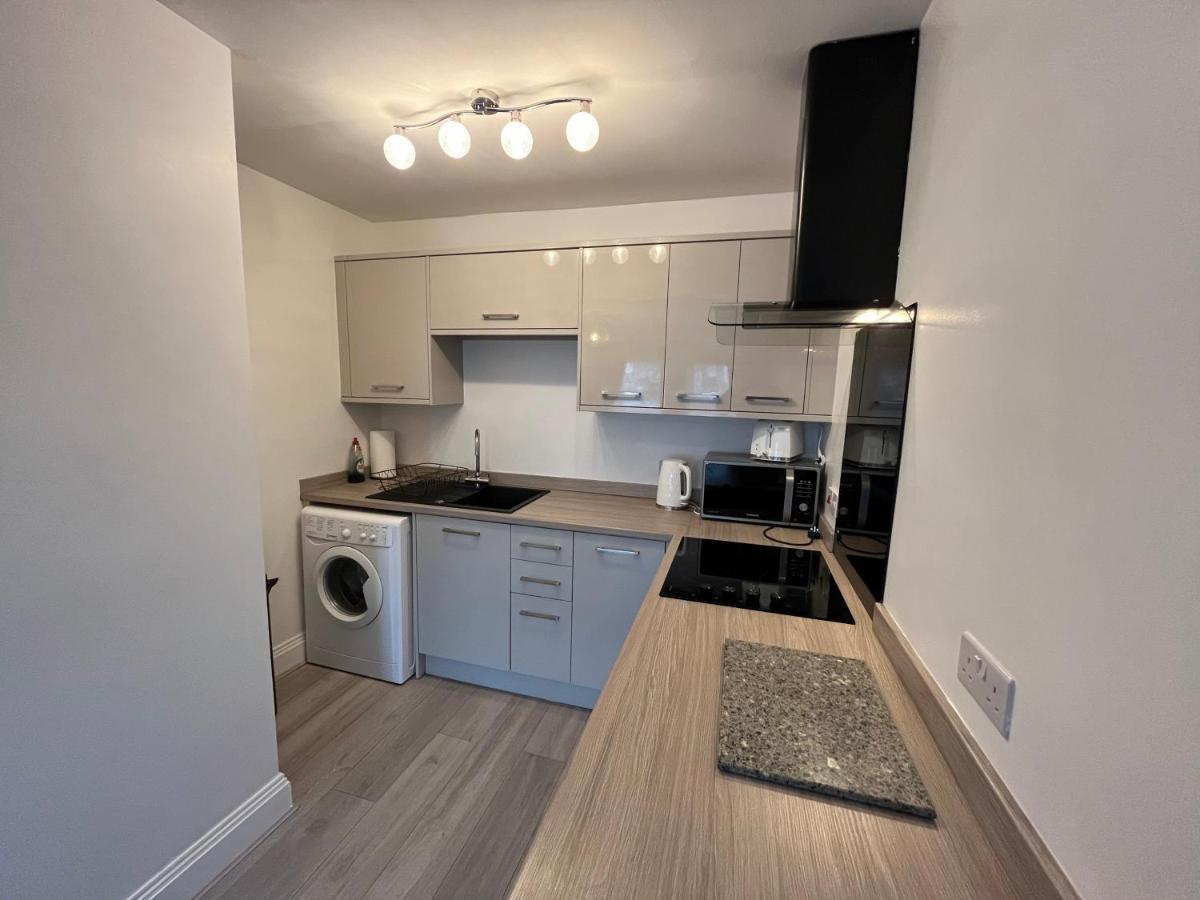 York Centre 2 Bedroom Renovated Flat, 8 Escrick Street מראה חיצוני תמונה