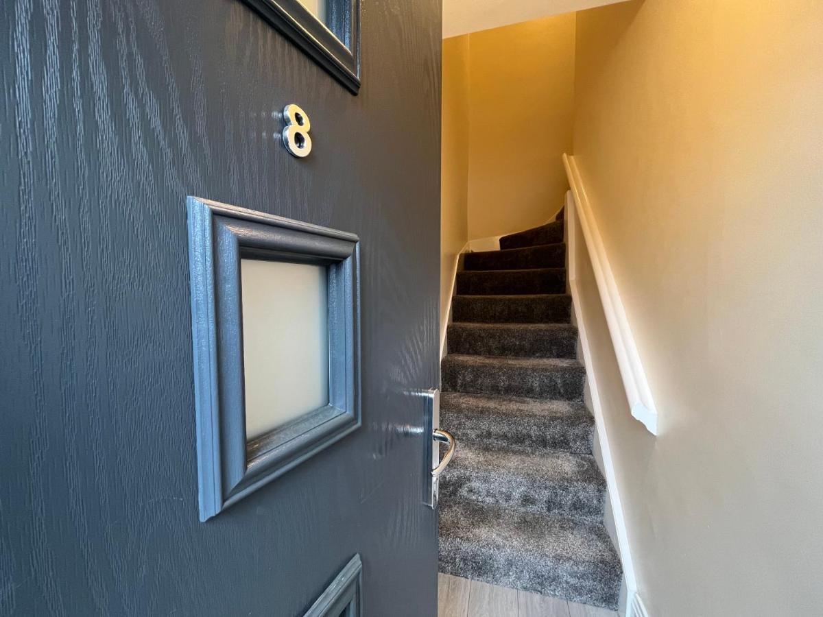 York Centre 2 Bedroom Renovated Flat, 8 Escrick Street מראה חיצוני תמונה