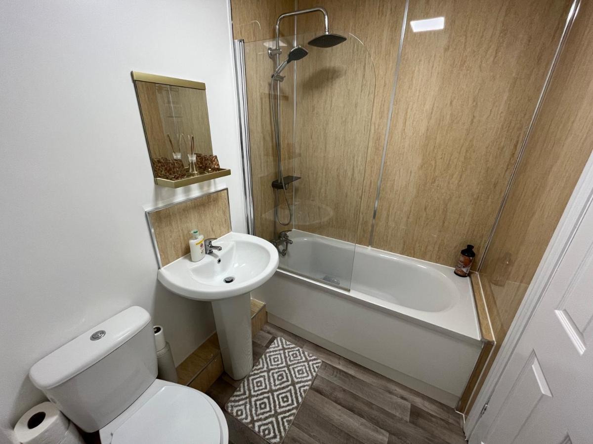 York Centre 2 Bedroom Renovated Flat, 8 Escrick Street מראה חיצוני תמונה